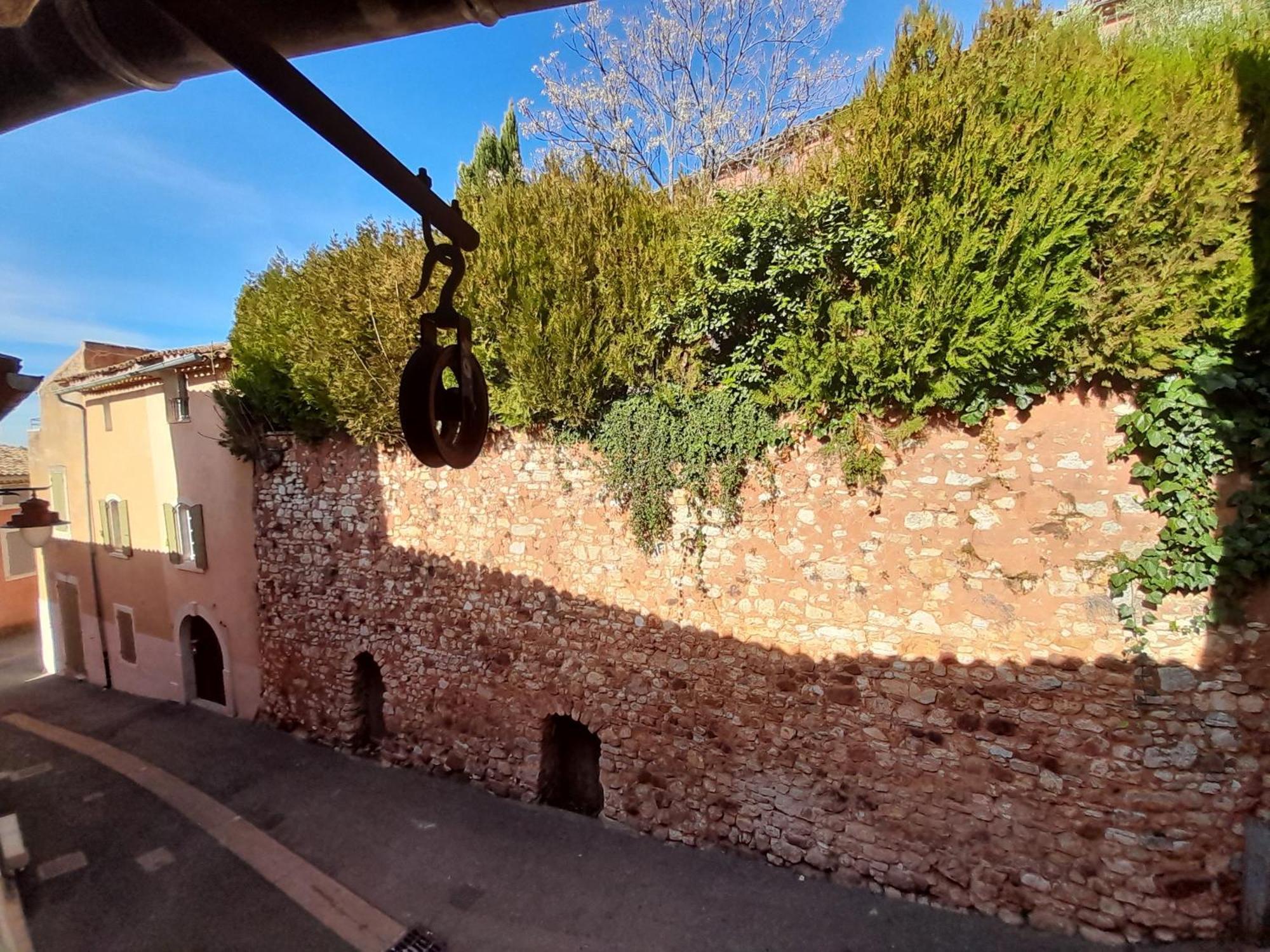L'Atelier Au Coeur Du Village Roussillon en Isere Buitenkant foto